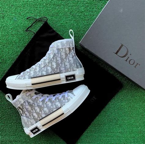 how much does dior shoes cost|Dior expensive shoes.